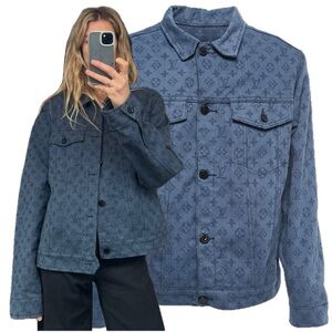 Authentic Louis Vuitton 2019 Blue Monogram Denim Button Front Trucker Jacket